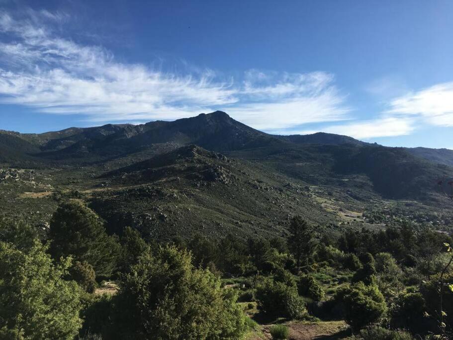 Nima Navacerrada Vila Exterior foto